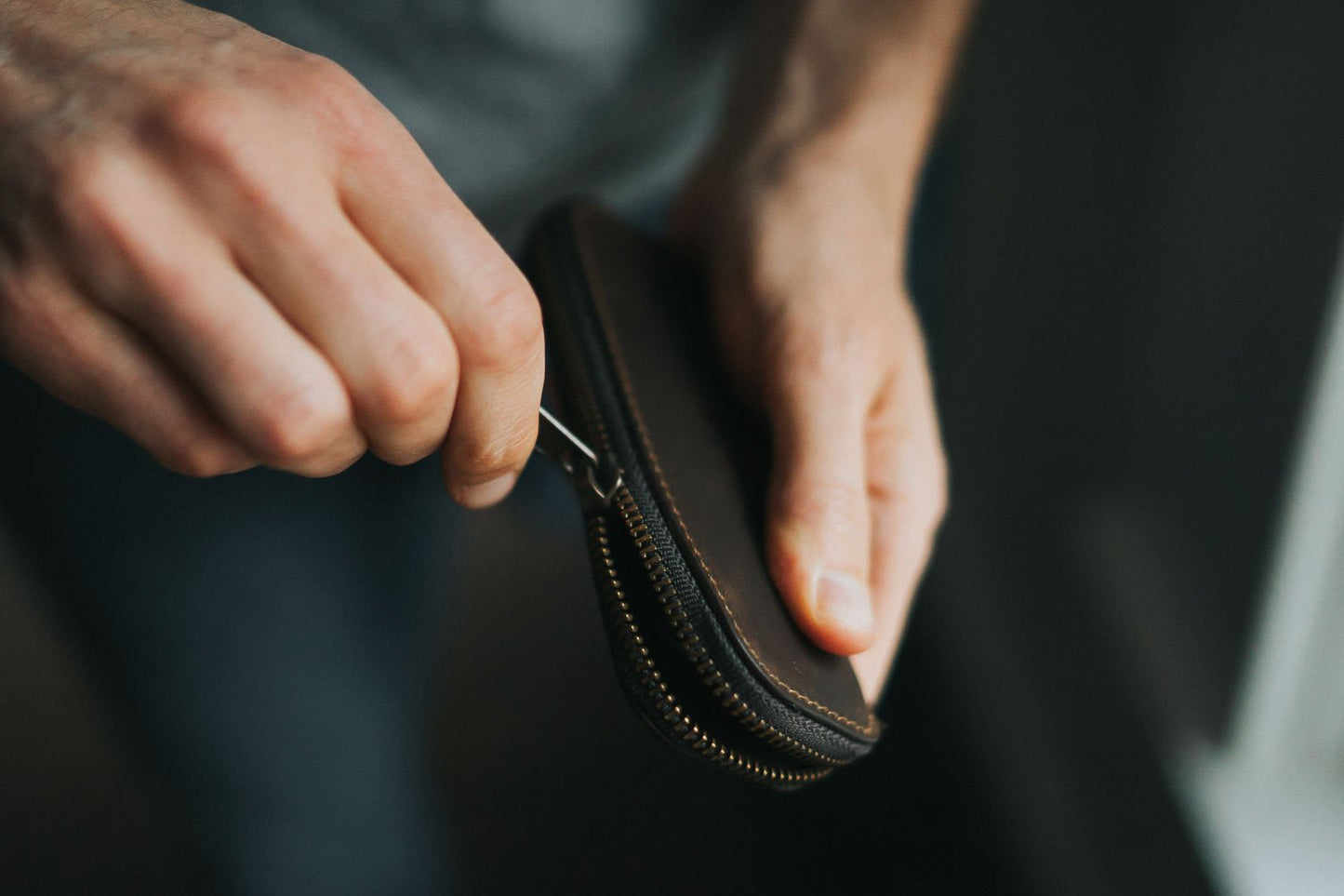 The Single Edge Travel Case