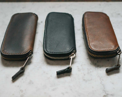 The Single Edge Travel Case