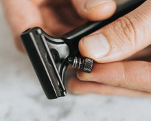 Load image into Gallery viewer, Extra Screw
